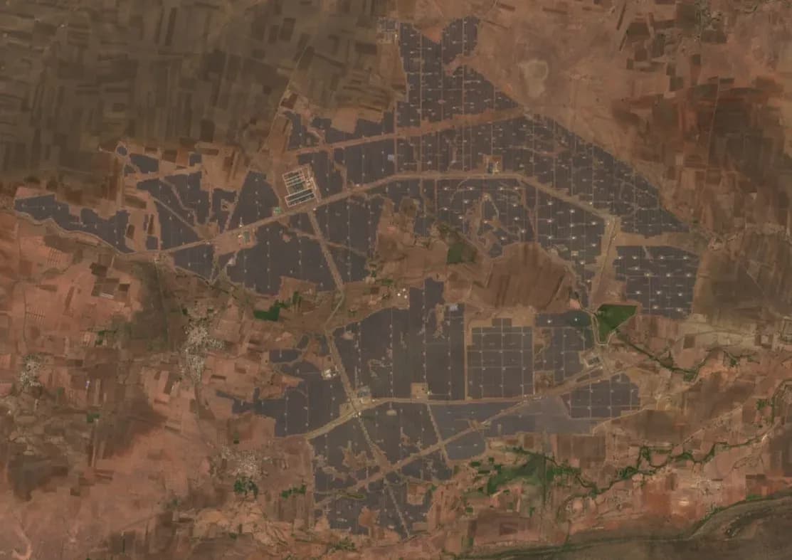 Satellietbeeld van het Kurnool Ultra Mega Solar Park in India